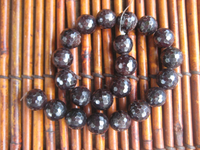 Garnet Beads  is a good stone for depression, bringing joy and hope to its user 3322